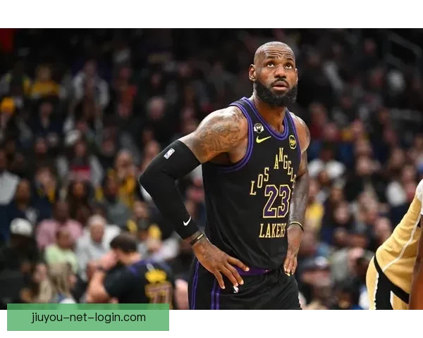 湖人再遭打击 里夫斯接受肋骨和侧腹影像检查 出战与否待定